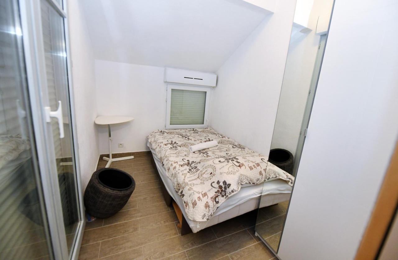 Apartmani Ivan V Relax Водице Экстерьер фото